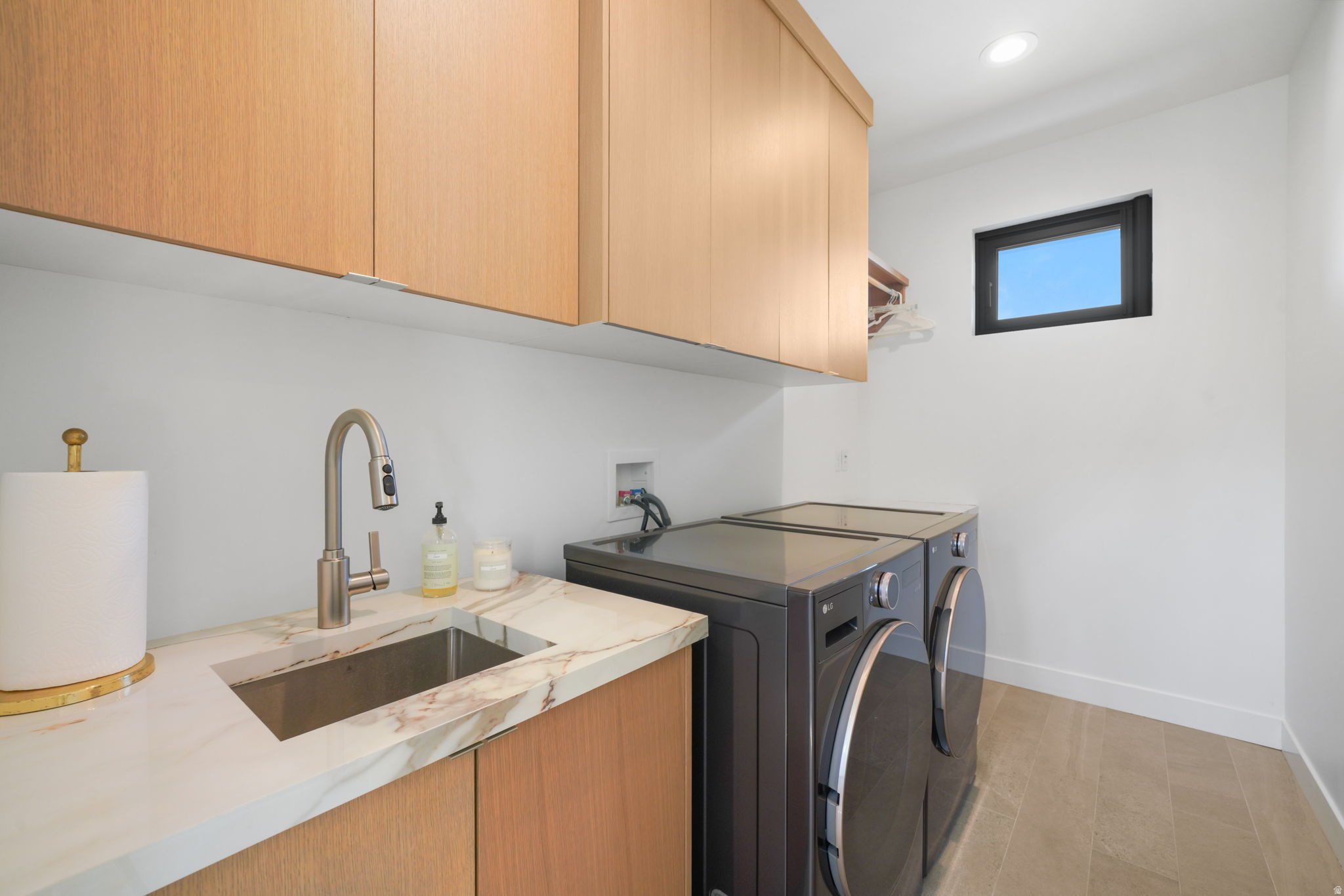 SIERRA ESTATES - Residential