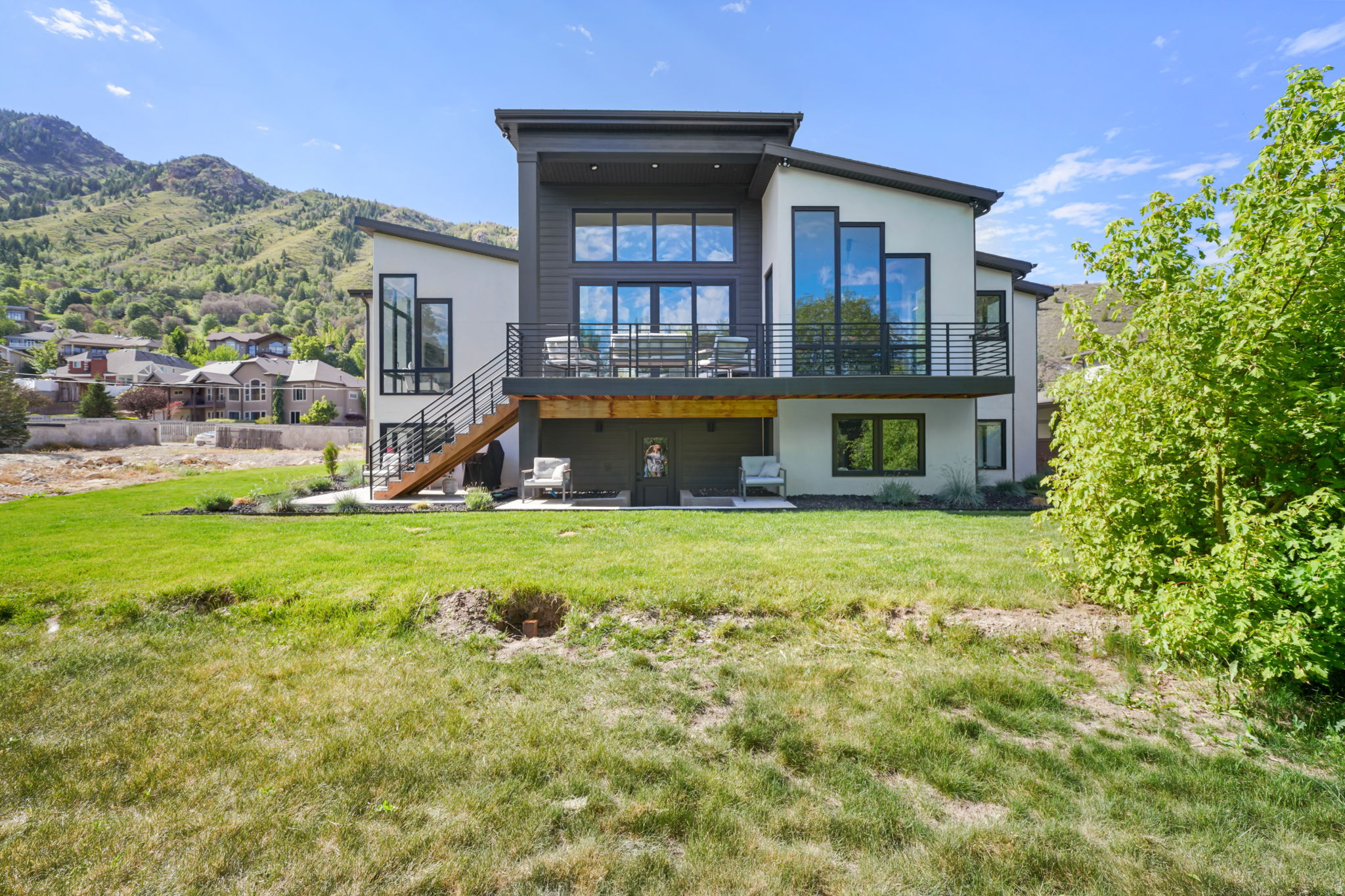 SIERRA ESTATES - Residential