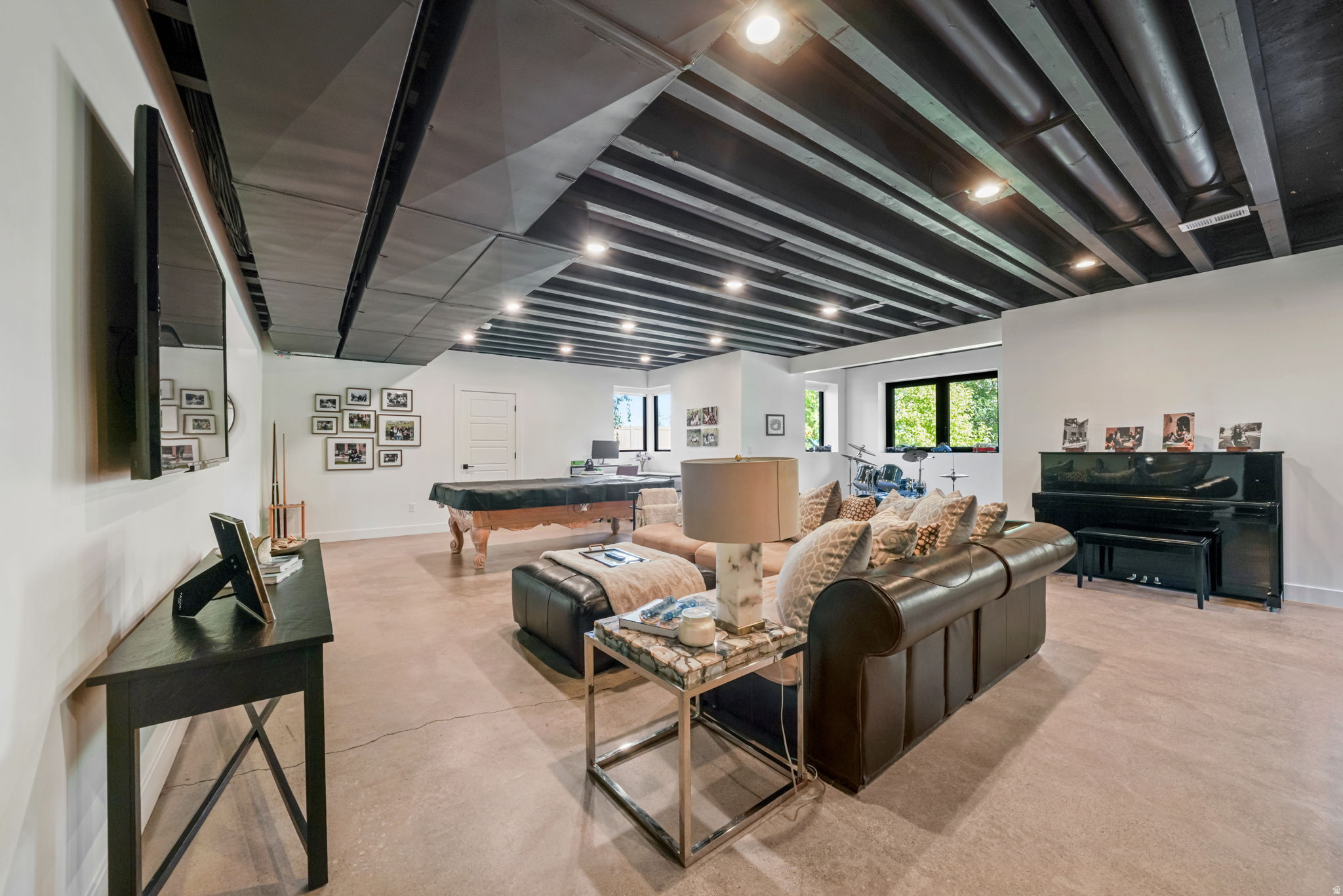 SIERRA ESTATES - Residential