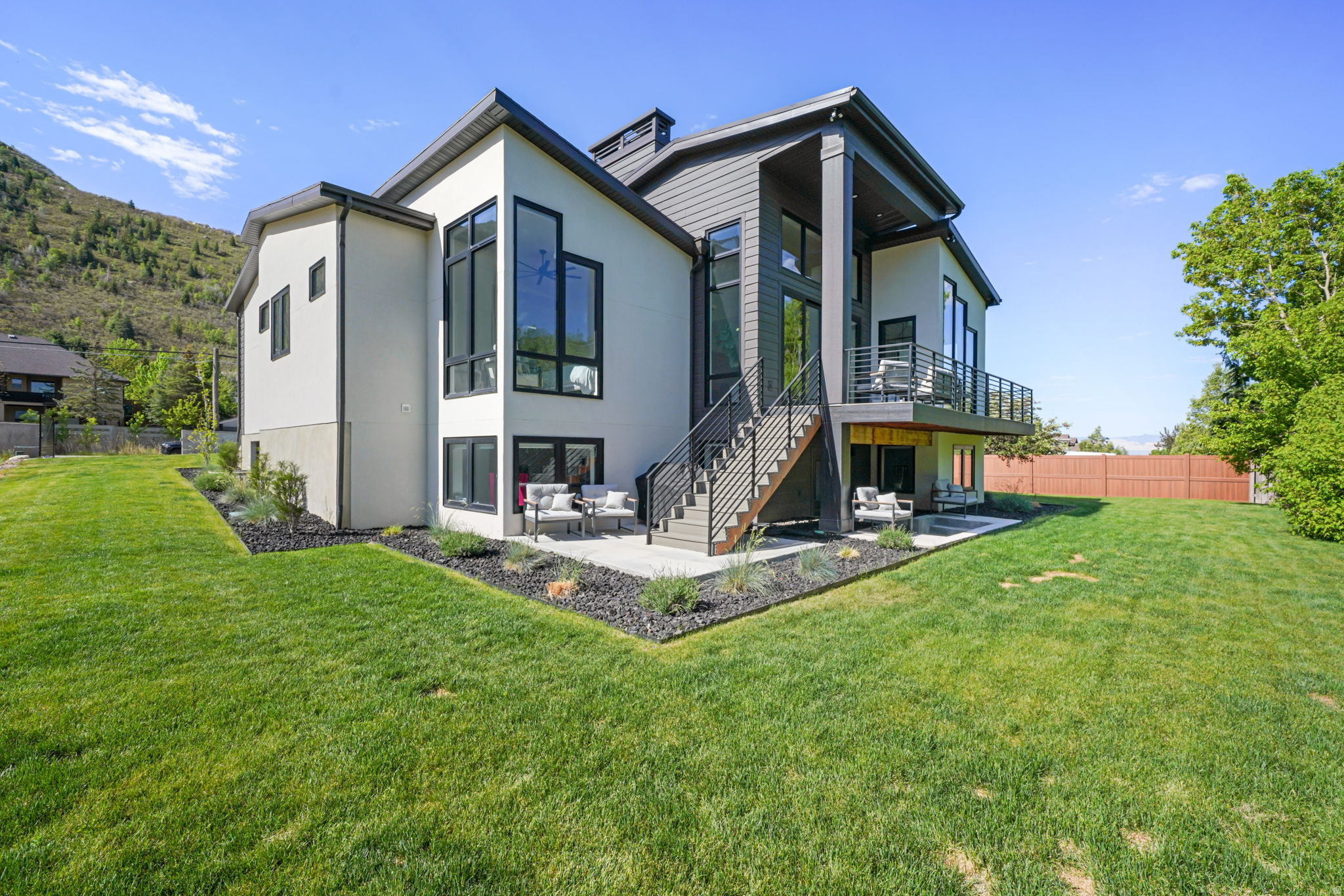 SIERRA ESTATES - Residential