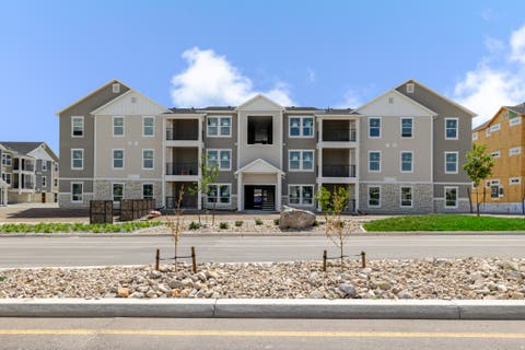 Condo For Sale - 6667 W Twin Rocks Ln #F302<br/> Herriman, UT 84096