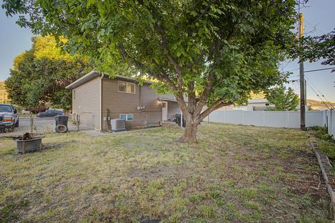 Tiny photo for 1076 SHANNON CIR, Brigham City, UT 84302 (MLS # 2166416)
