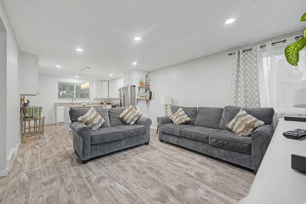 Photo of 1076 SHANNON CIR, Brigham City, UT 84302 (MLS # 2166416)