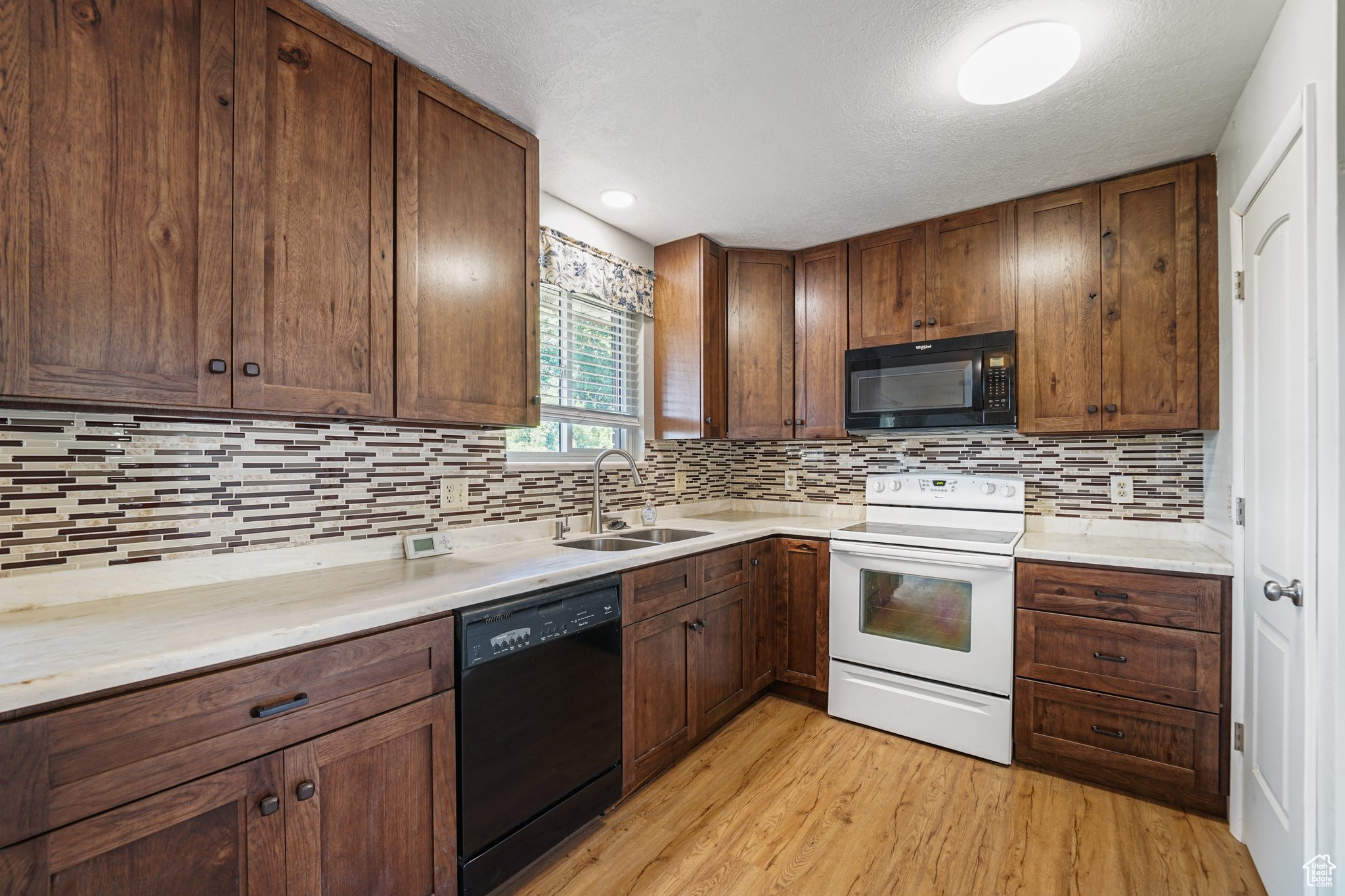 621 N 100, American Fork, Utah image 5