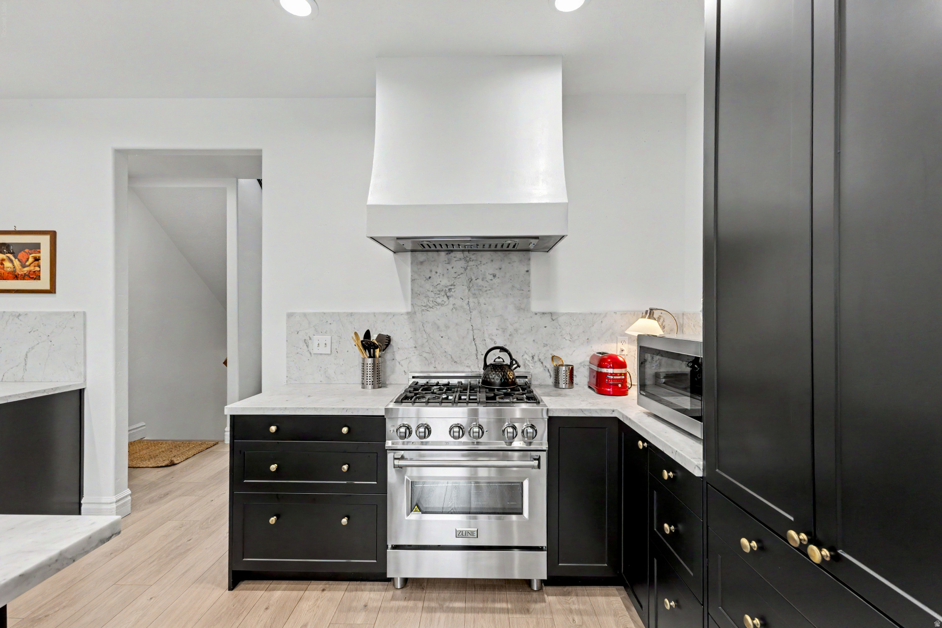 SWISS ALPENHOF PUD - Residential