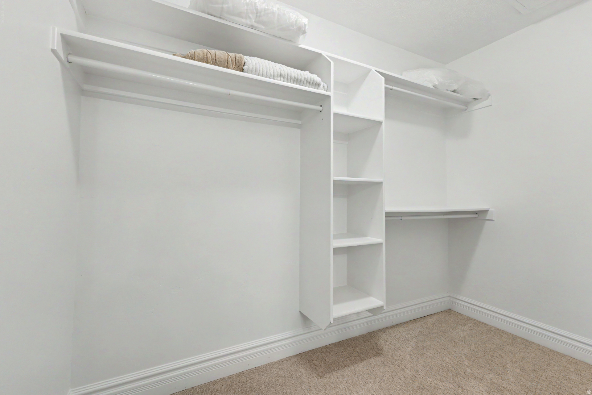 SWISS ALPENHOF PUD - Residential