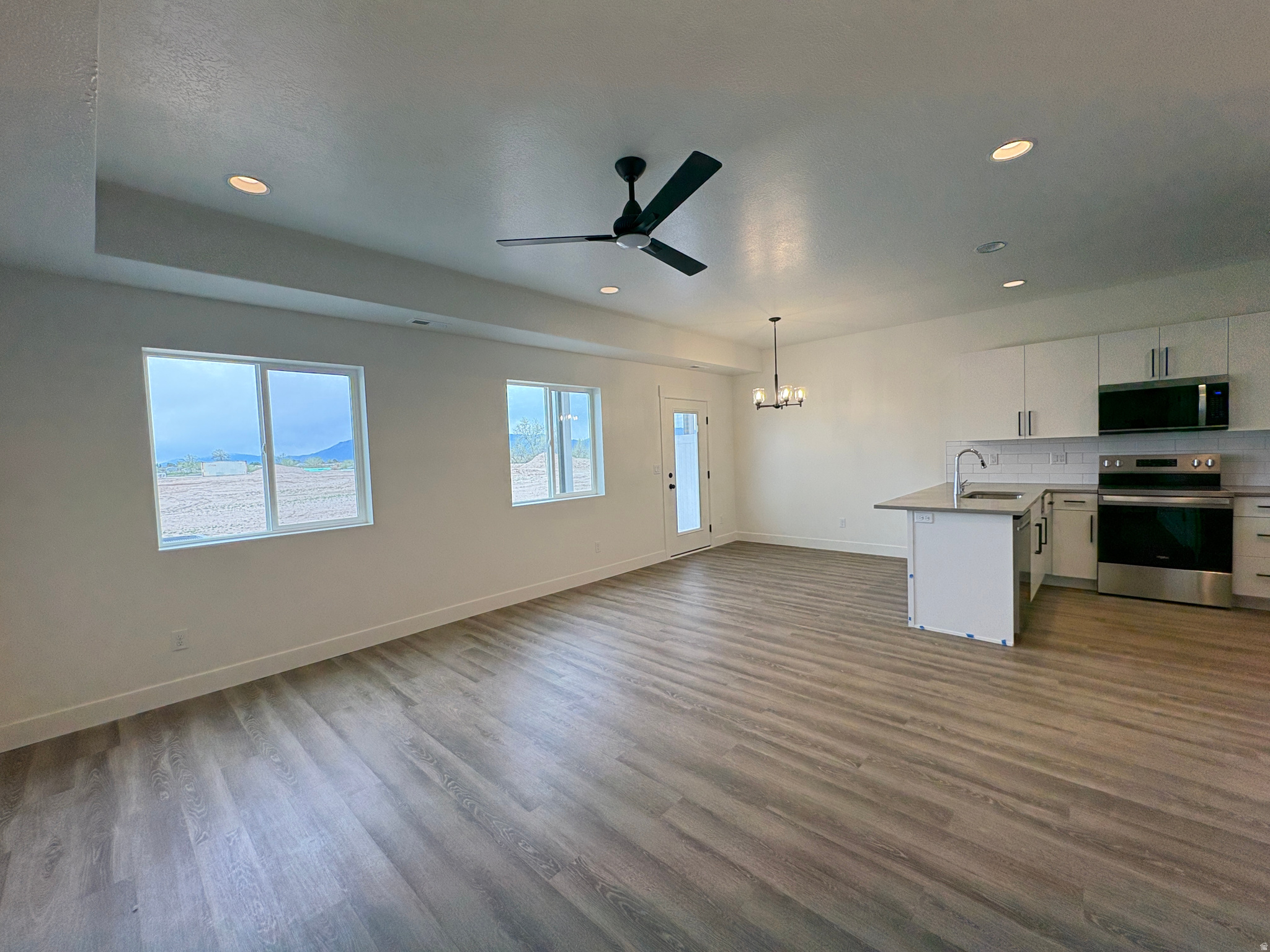 SALT GRASS - Residential