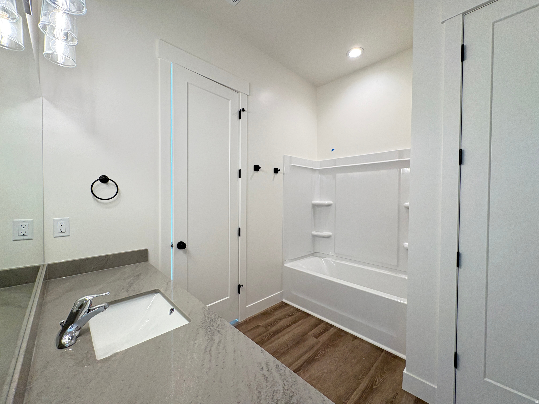 SALT GRASS - Residential