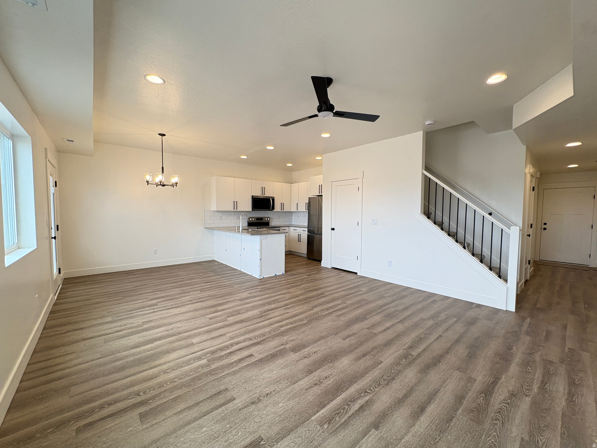 SALT GRASS - Residential