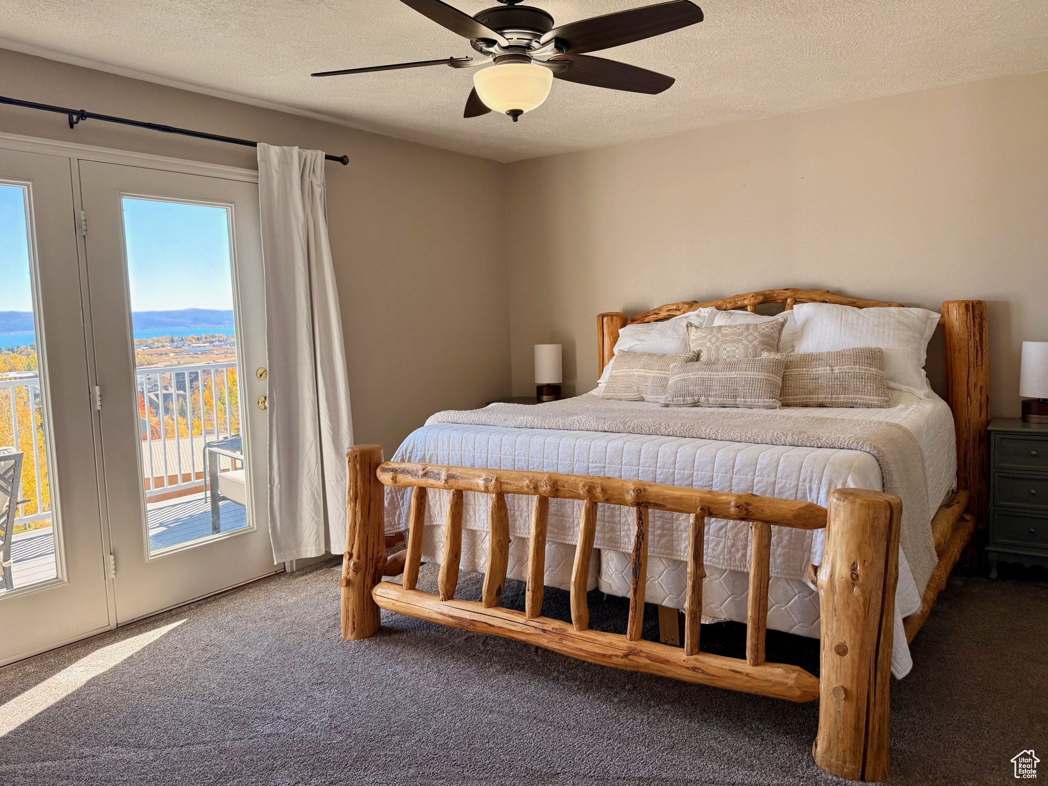 HARBOR VILLAGE - Residential