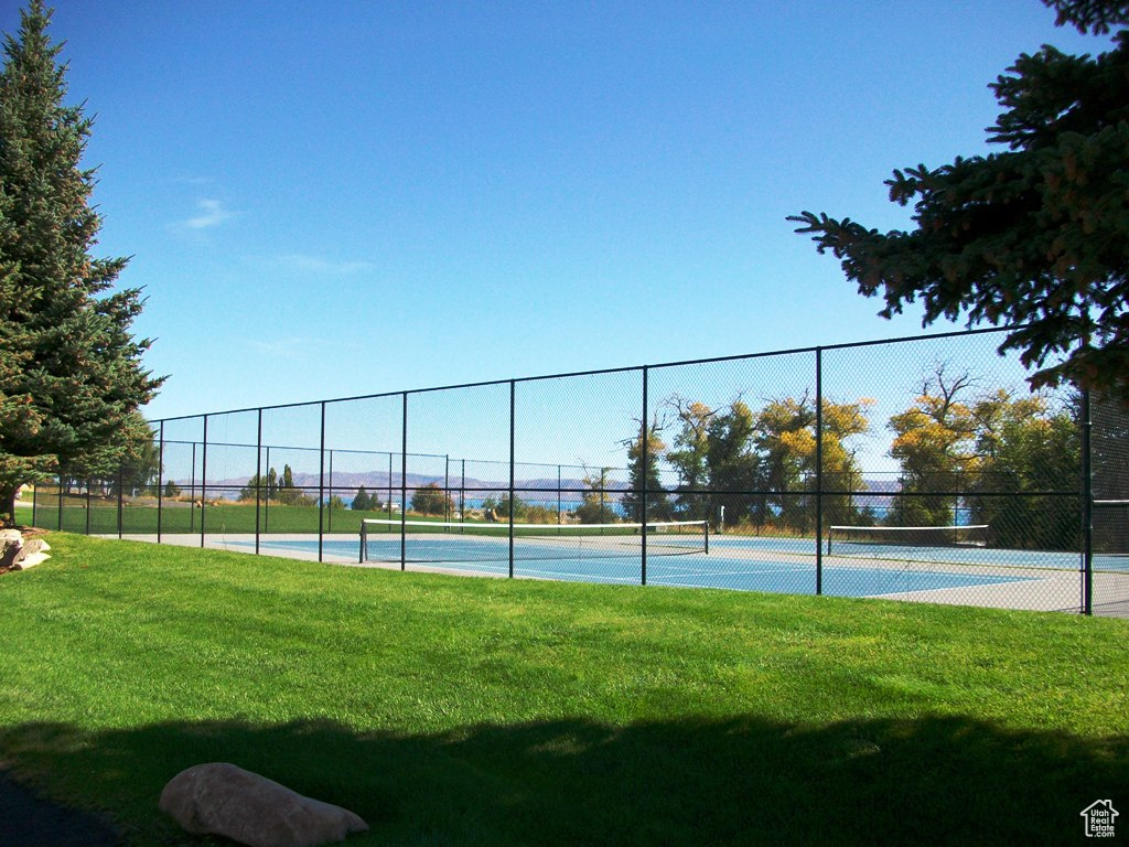 HARBOR VILLAGE - Residential