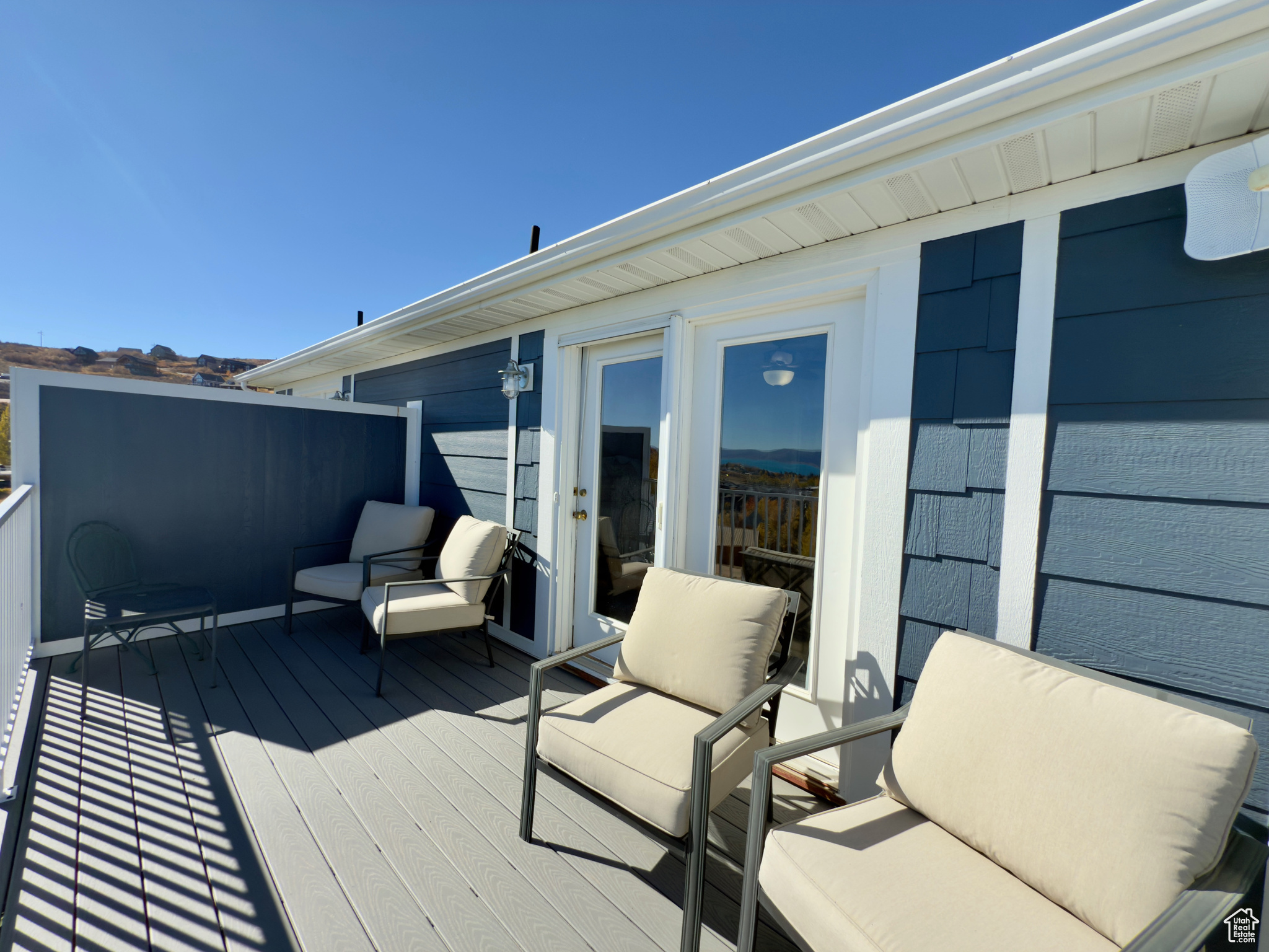 HARBOR VILLAGE - Residential