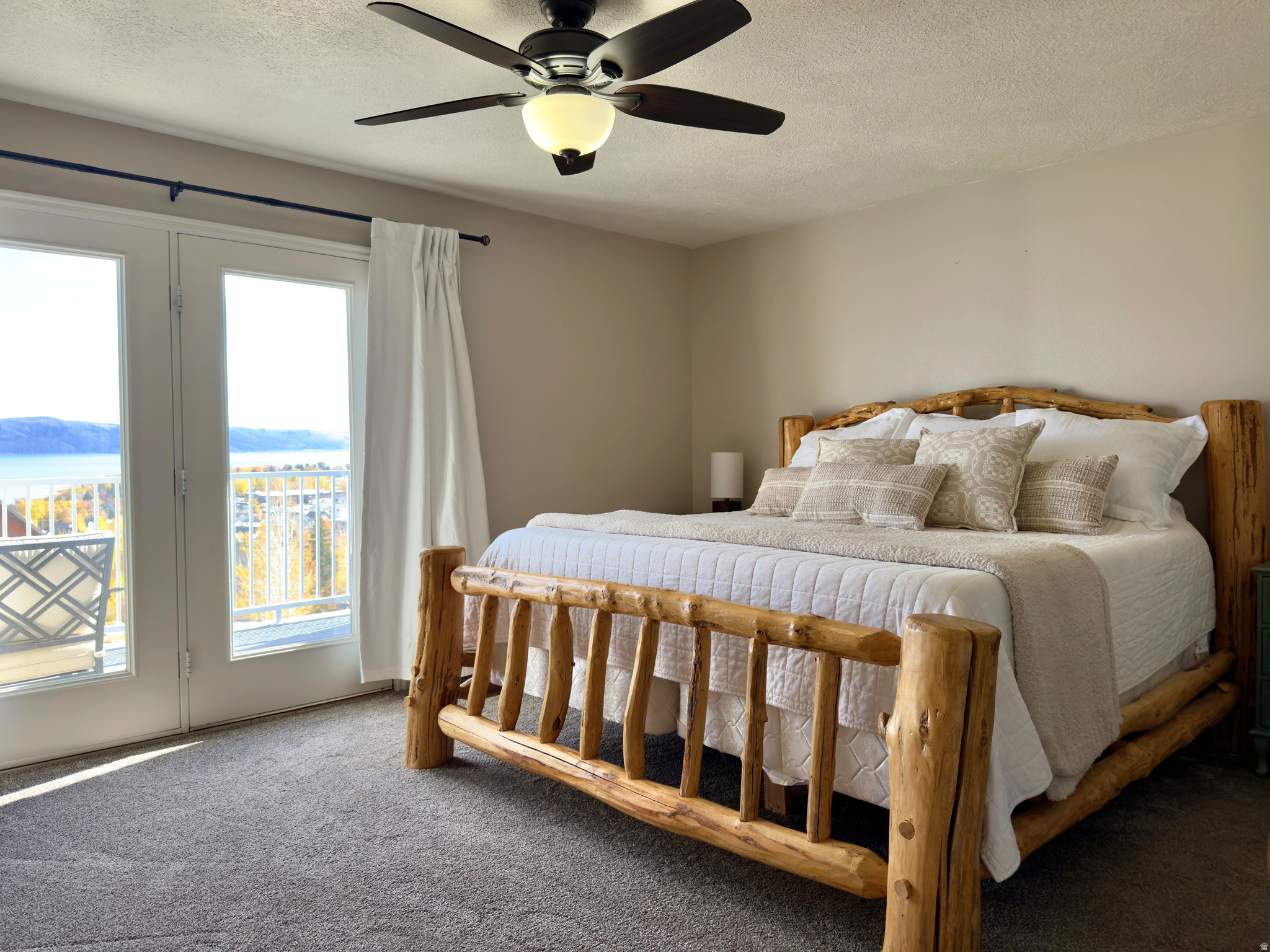 HARBOR VILLAGE - Residential