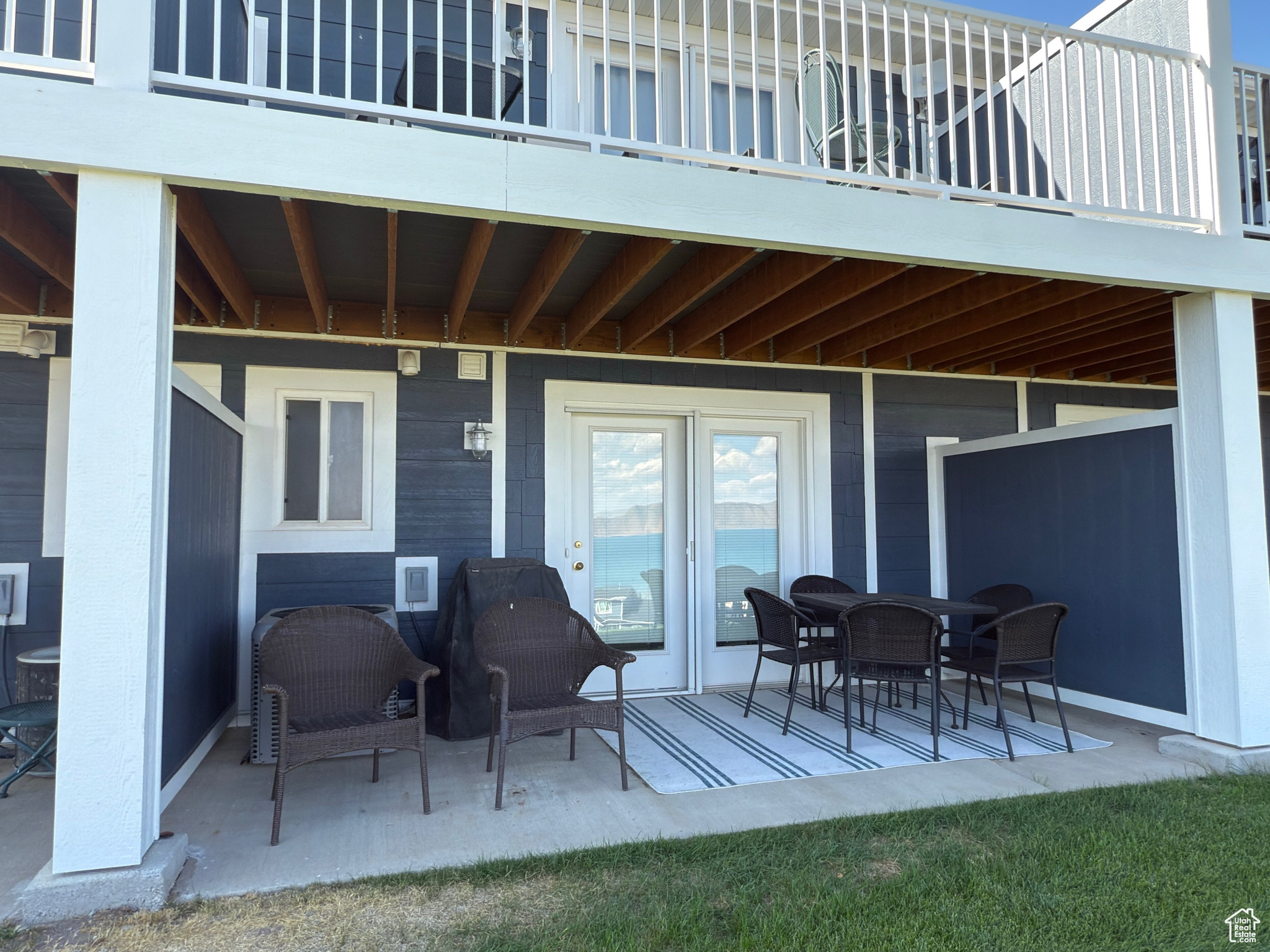 HARBOR VILLAGE - Residential