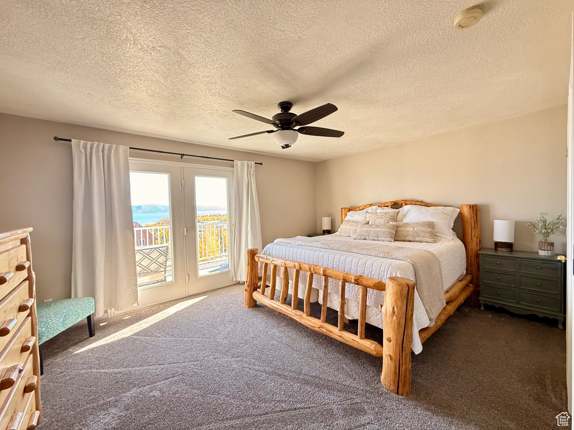 HARBOR VILLAGE - Residential