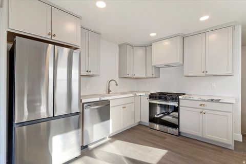 Tiny photo for 2327 S 700 E, Salt Lake City, UT 84106 (MLS # 2130314)