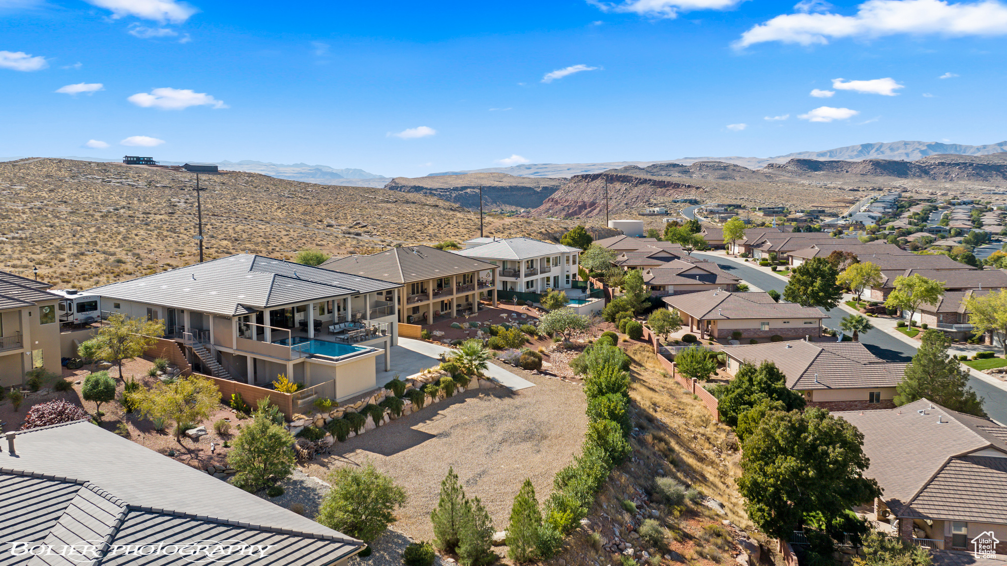 SOUTHGATE VIEWS - Residential