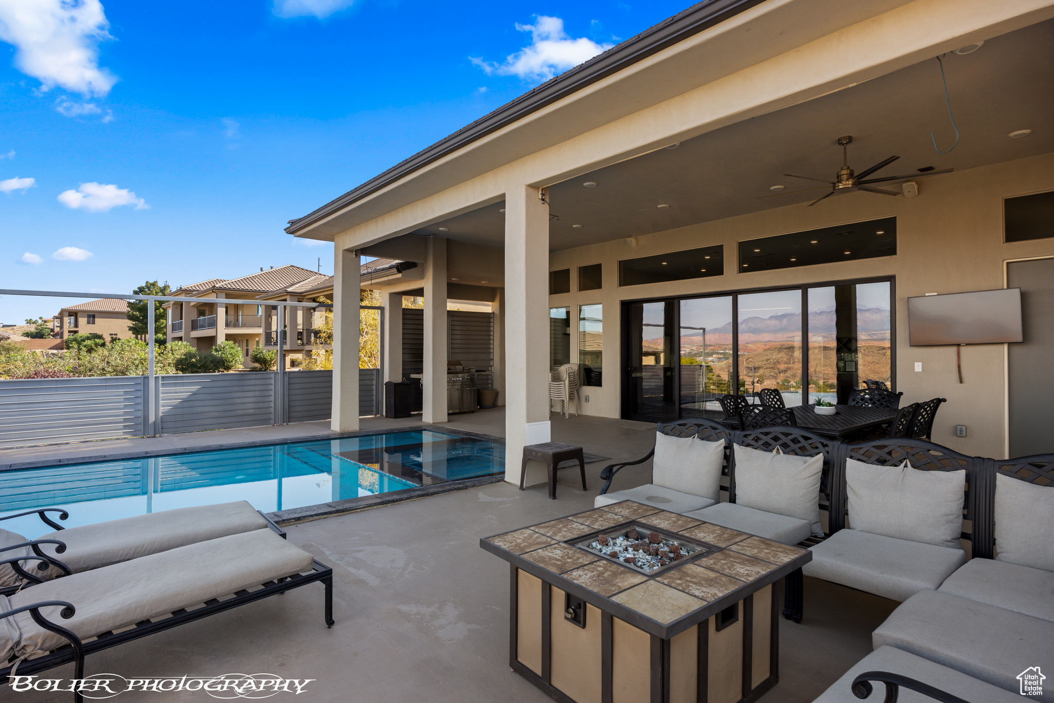 SOUTHGATE VIEWS - Residential