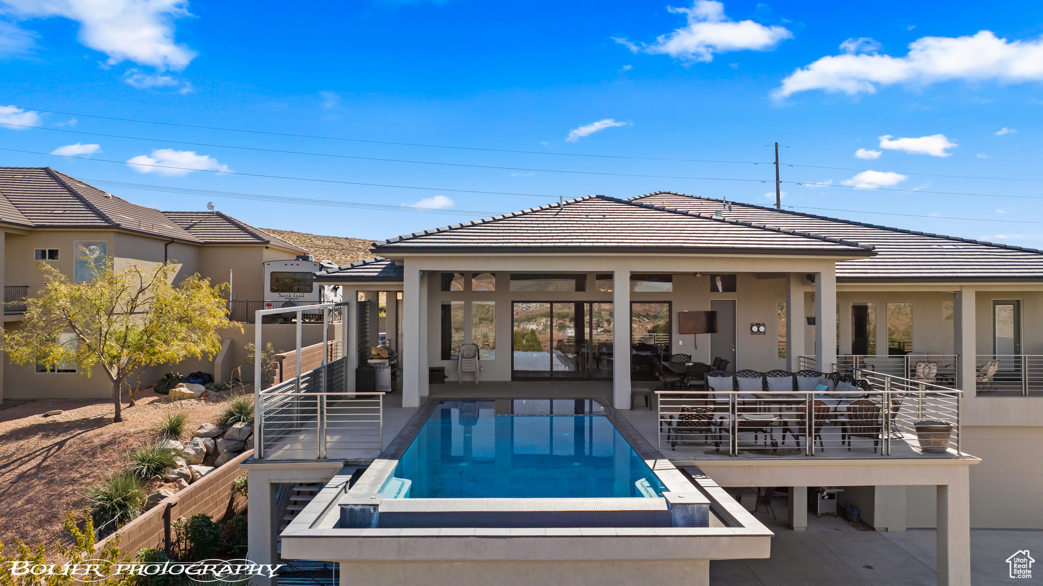 SOUTHGATE VIEWS - Residential
