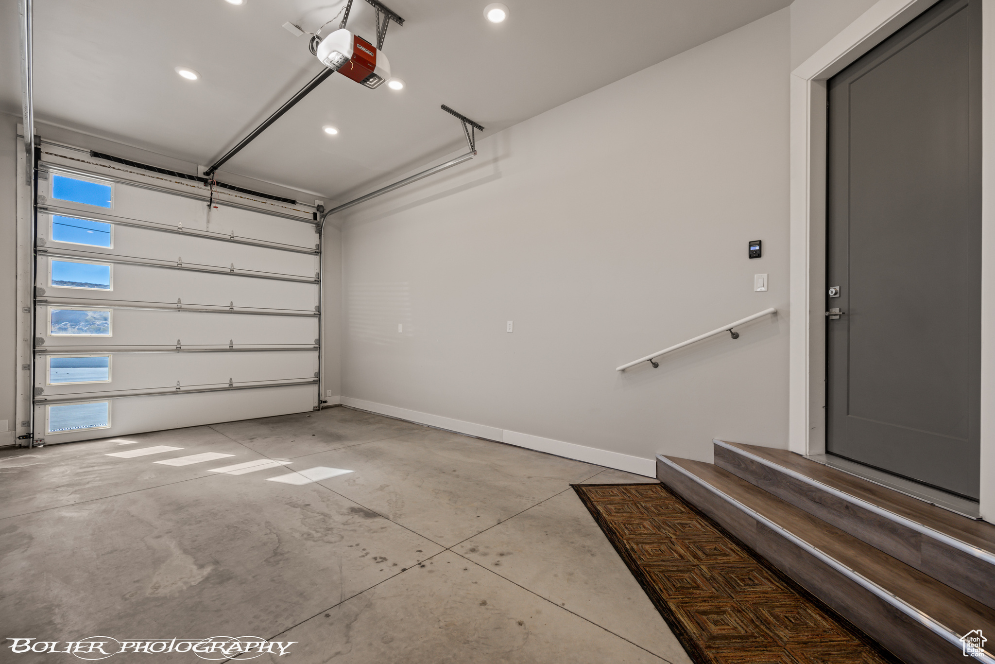 SOUTHGATE VIEWS - Residential