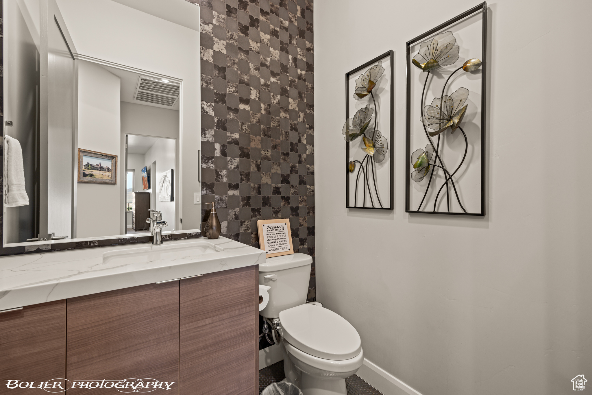 SOUTHGATE VIEWS - Residential