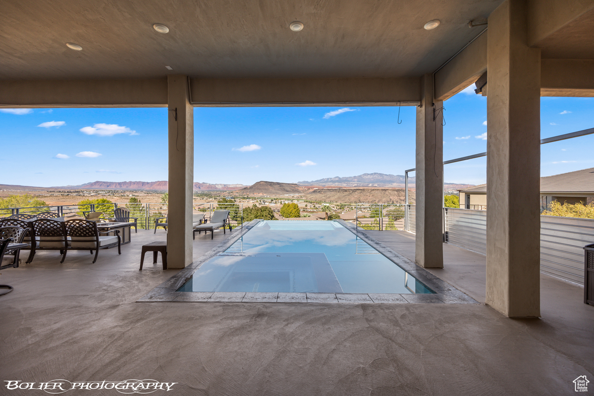 SOUTHGATE VIEWS - Residential