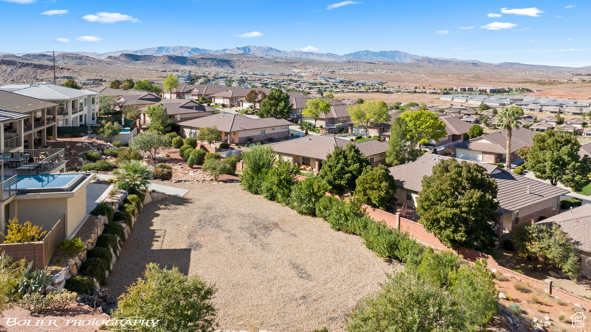 SOUTHGATE VIEWS - Residential