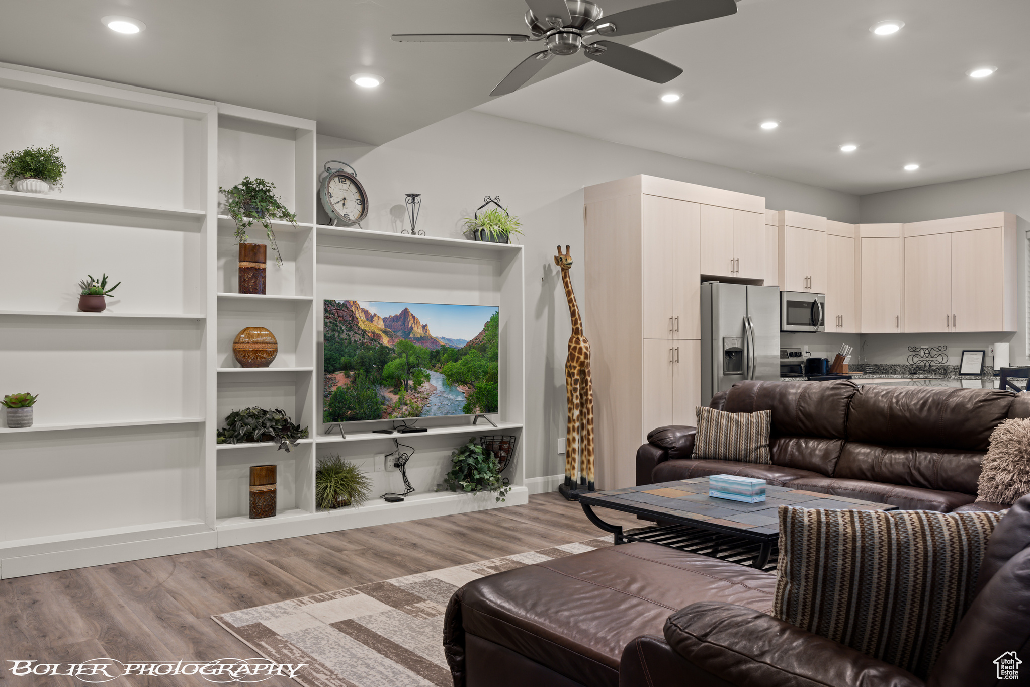 SOUTHGATE VIEWS - Residential