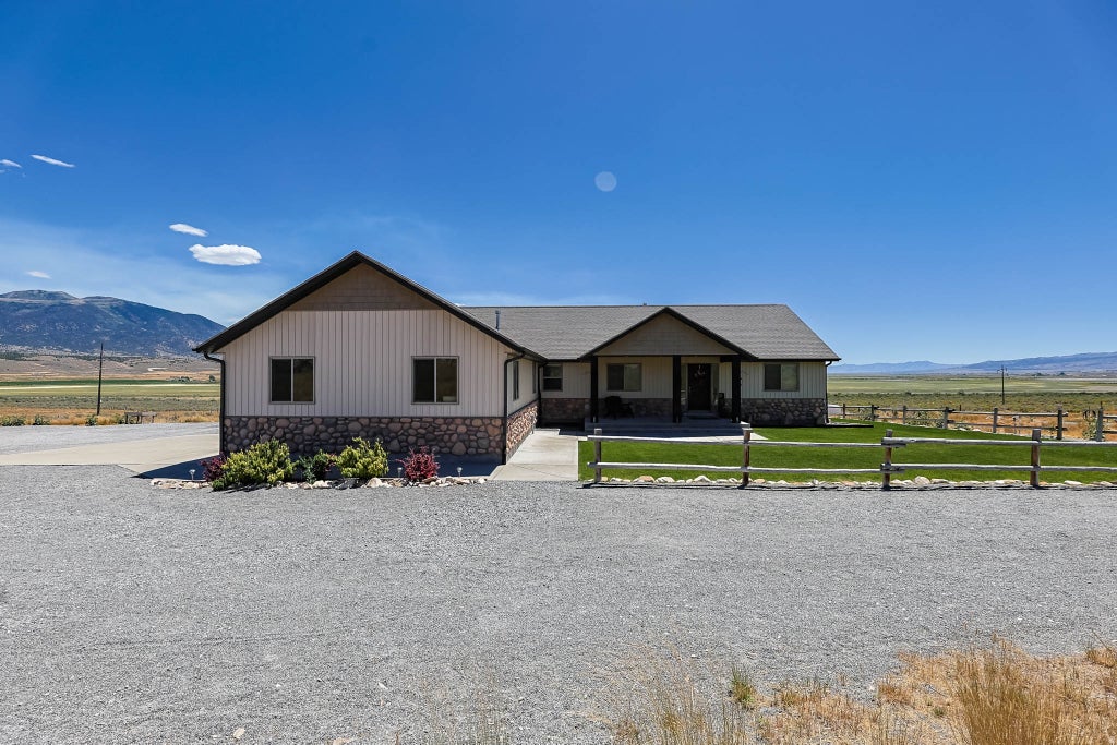Photo of 1263 W SILVER AVE, Stockton, UT 84071 (MLS # 2180769)