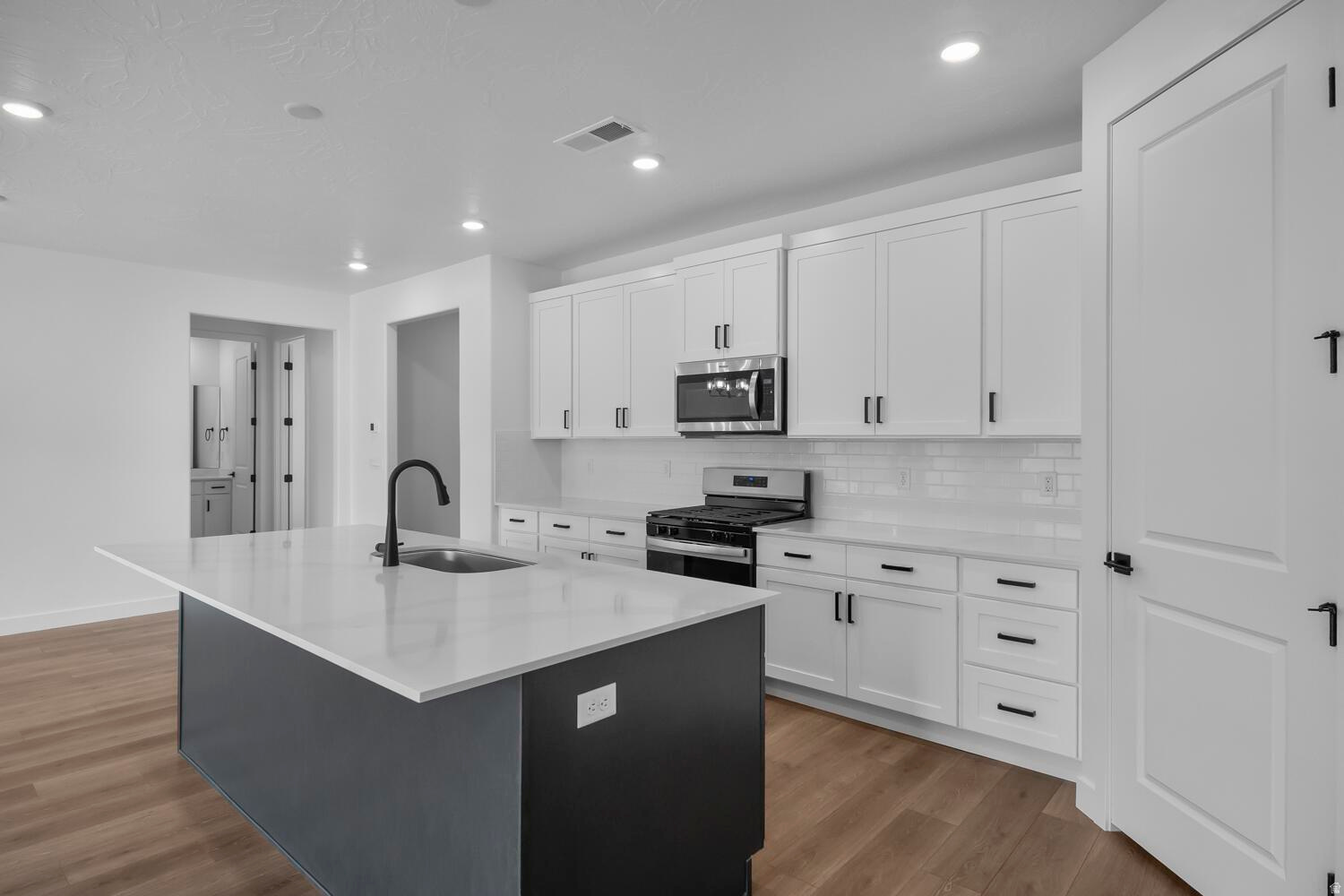 LONG VALLEY - Residential
