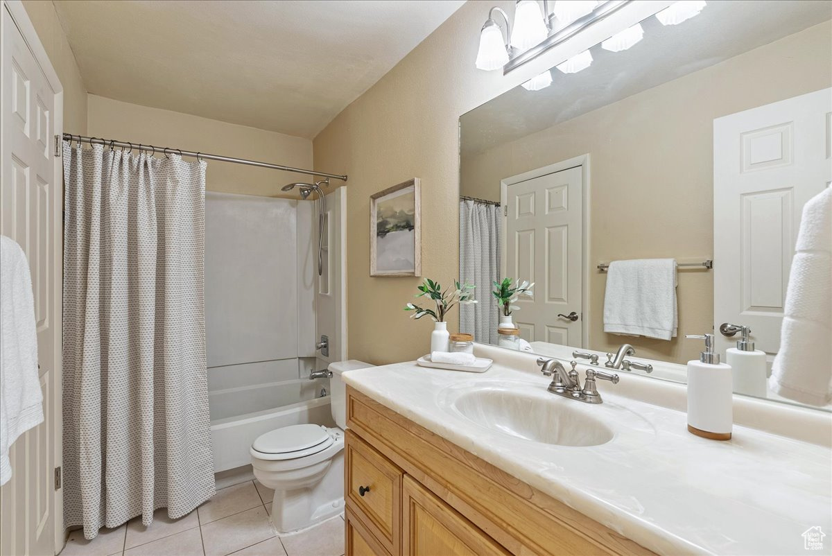 WOOD POINT CONDO - Residential
