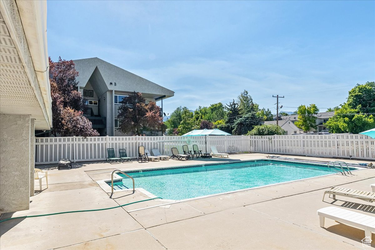 WOOD POINT CONDO - Residential