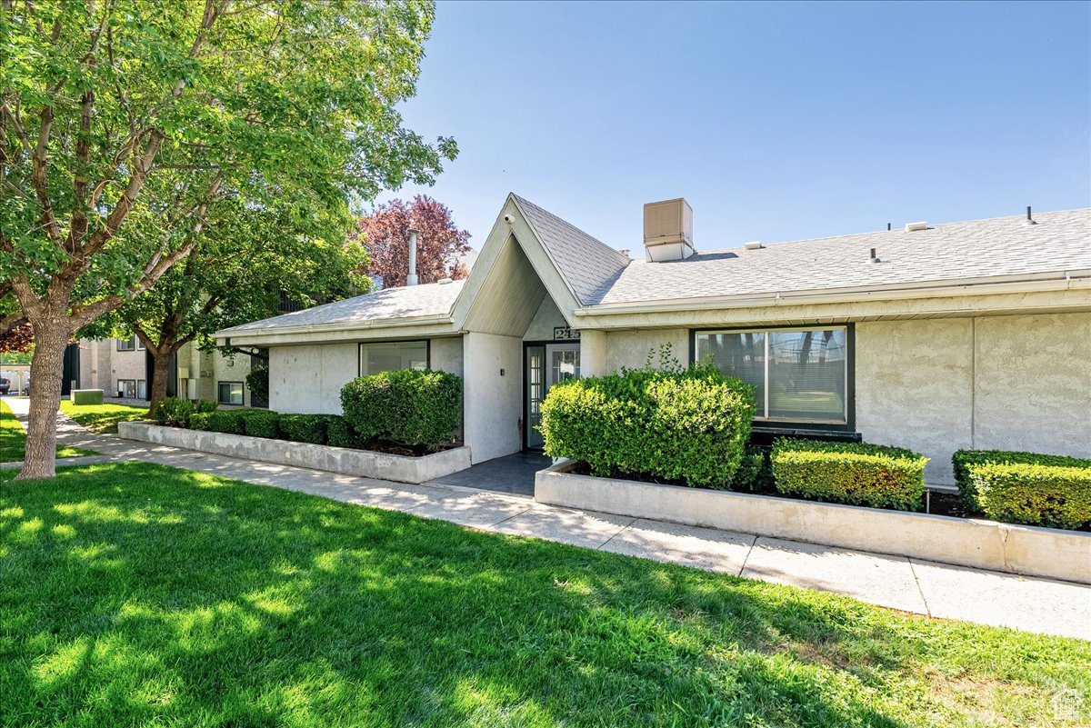 WOOD POINT CONDO - Residential