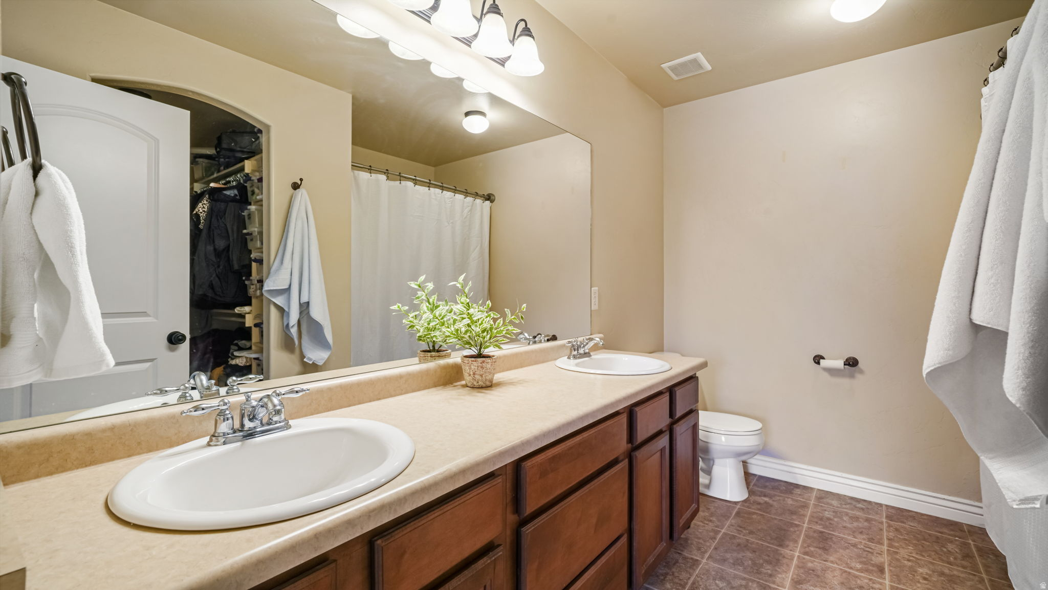 RIVER PARK WEST - Residential