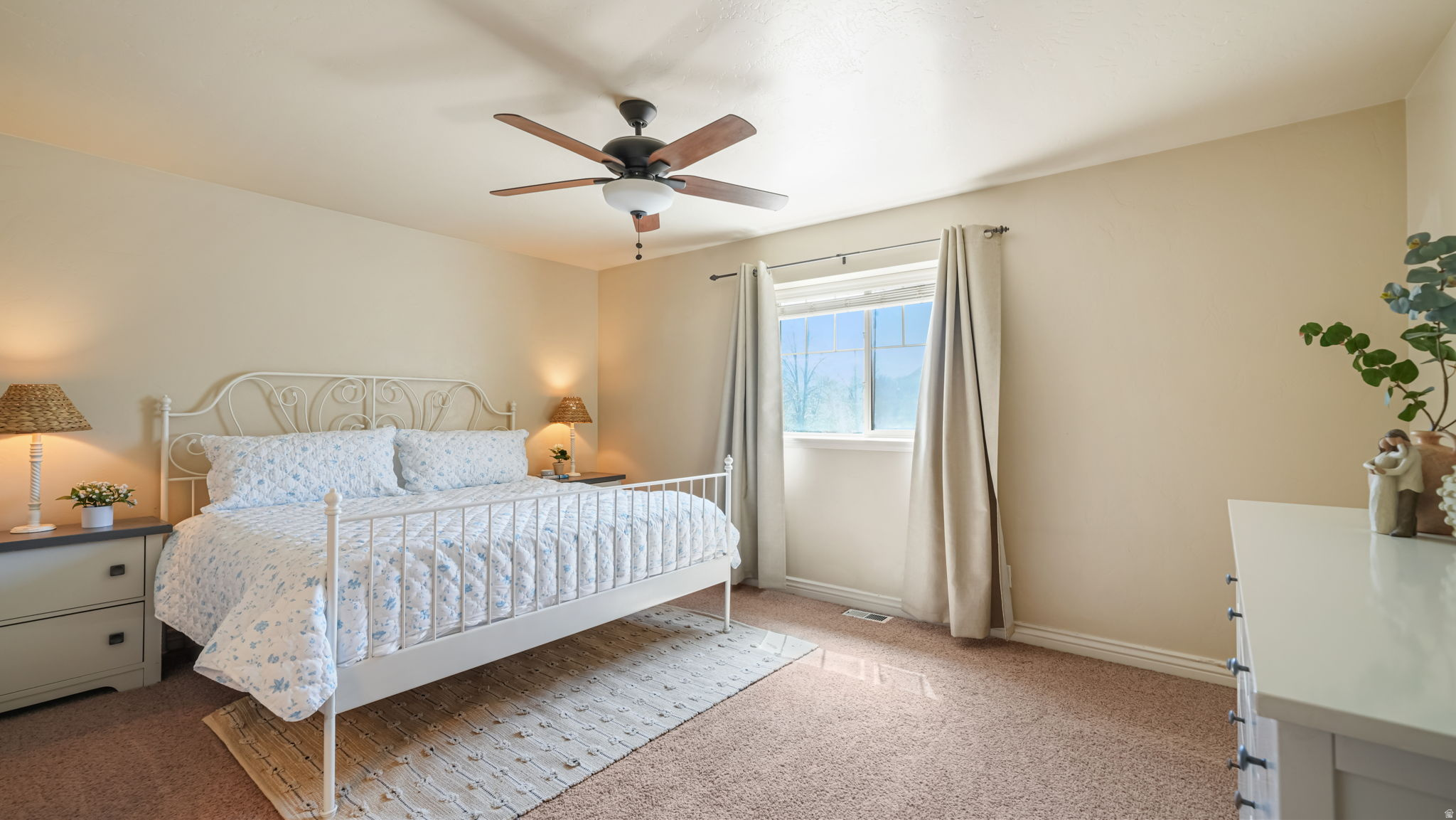 RIVER PARK WEST - Residential