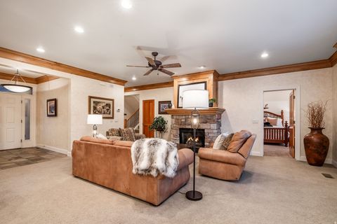 Tiny photo for 1164 N VILLAGE CIR, Midway, UT 84049 (MLS # 2151594)
