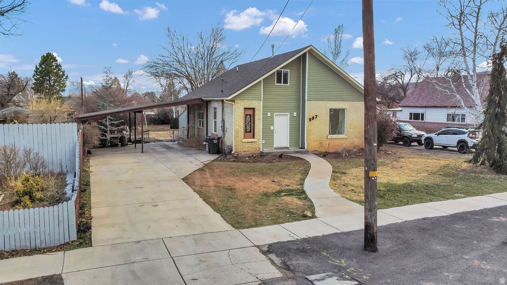 Photo of 257 W 100 N, Richfield, UT 84701 (MLS # 2141715)