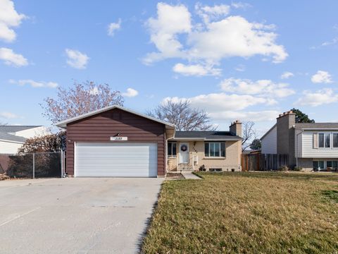 5189 S ESPADRILLE DR Taylorsville UT 84129