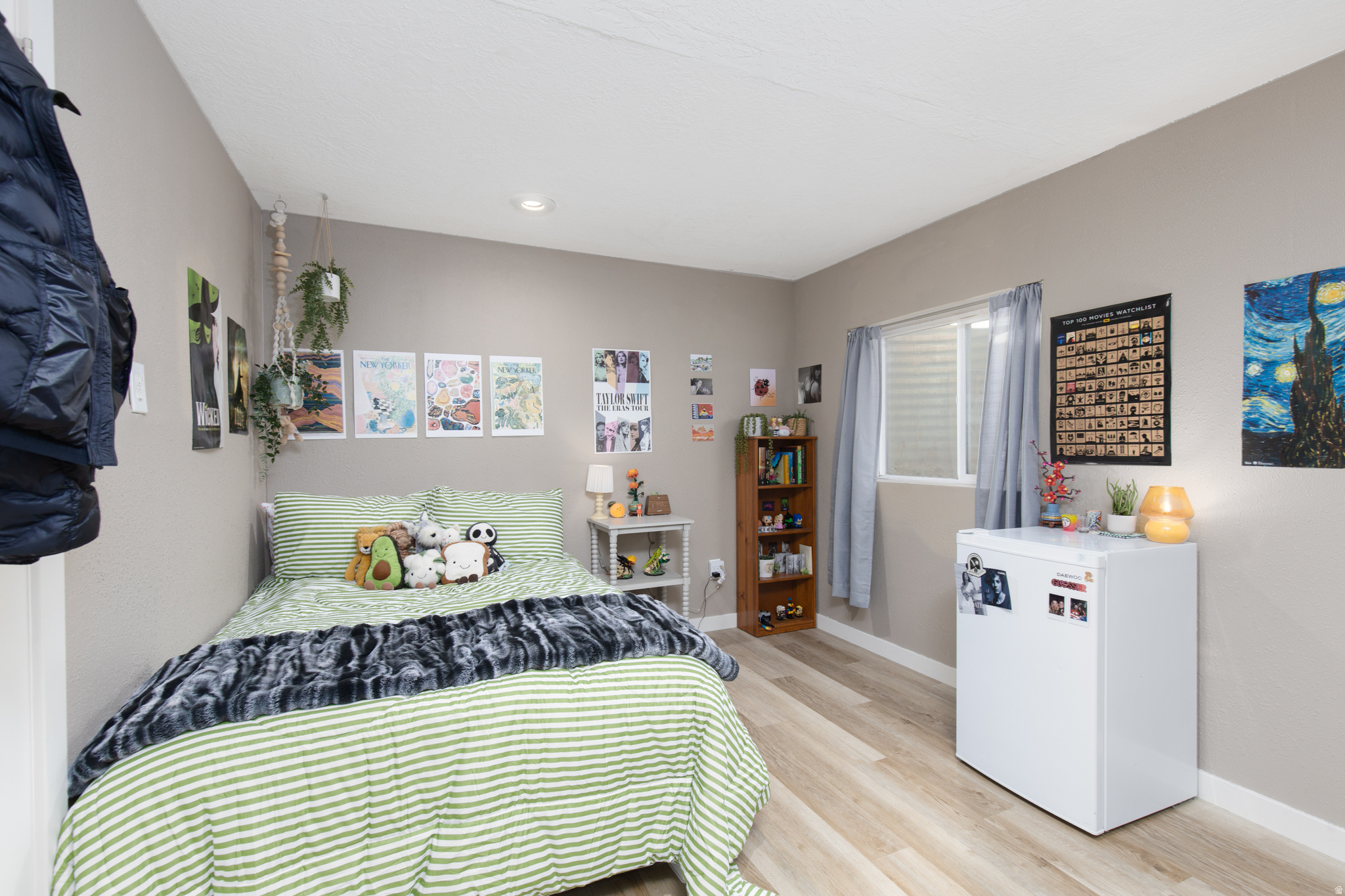 FLEETWOOD SQUARE CONDO B - Residential