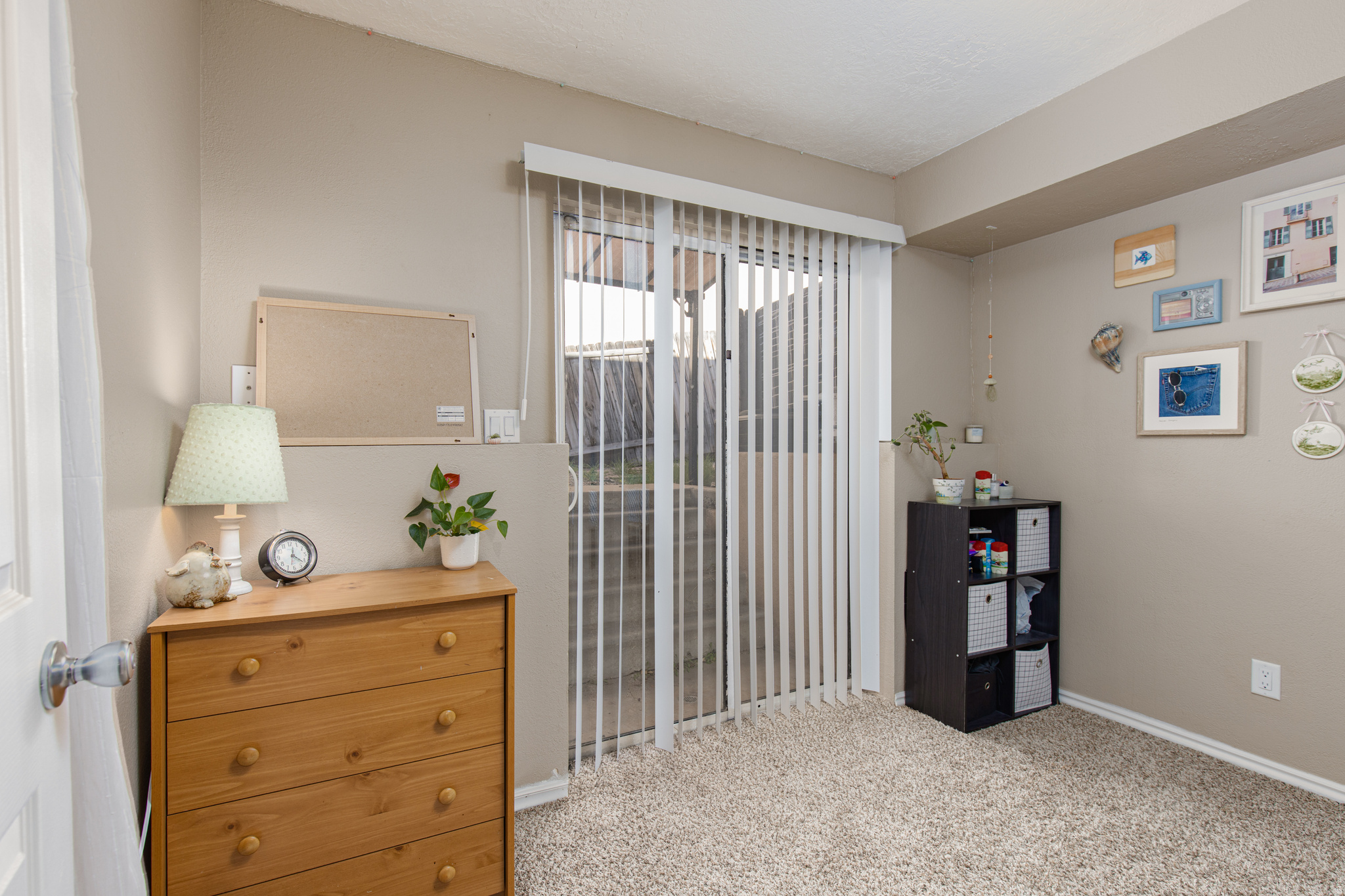 FLEETWOOD SQUARE CONDO B - Residential