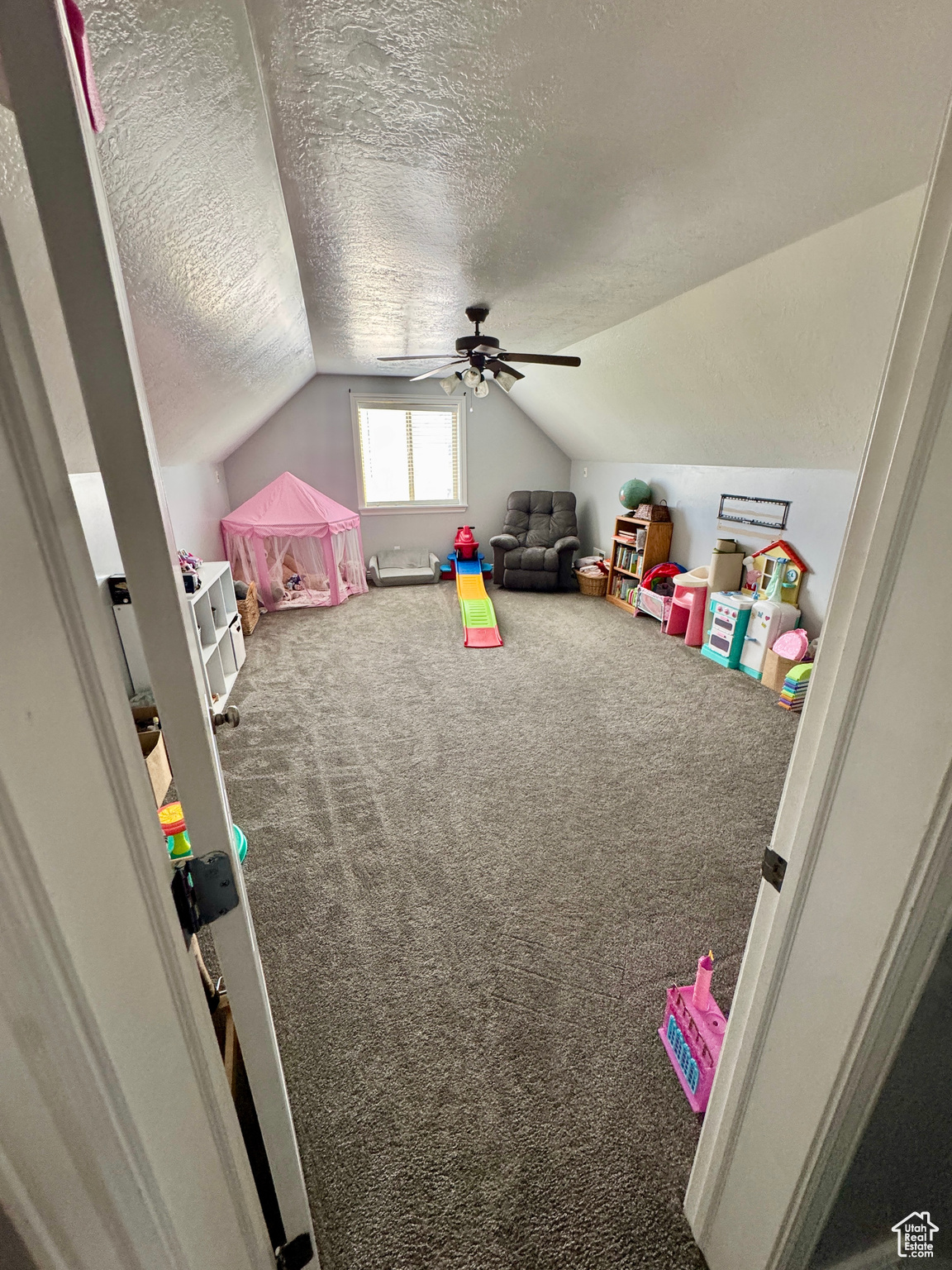 RIVER VALLEY - Residential