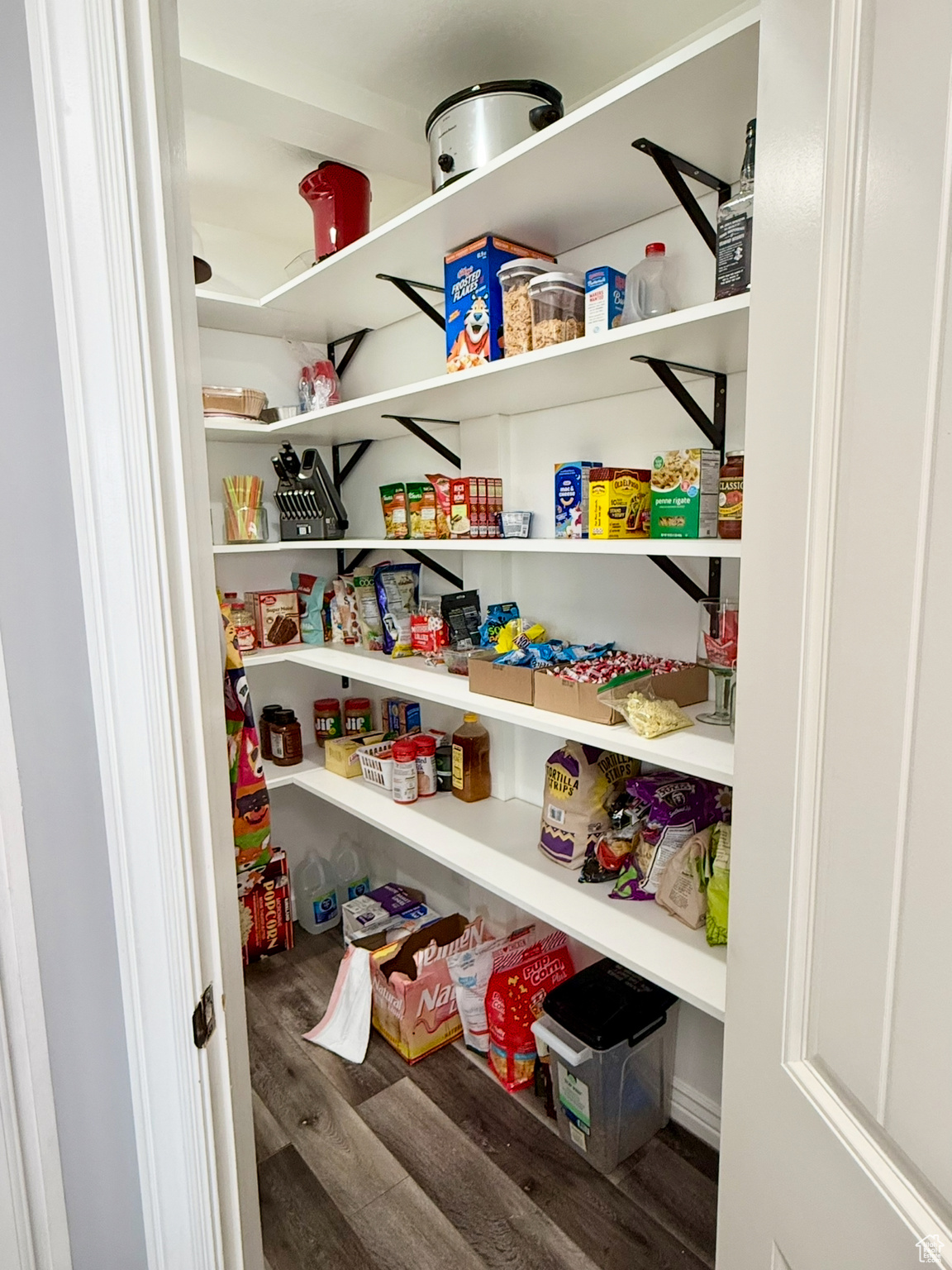 RIVER VALLEY - Residential