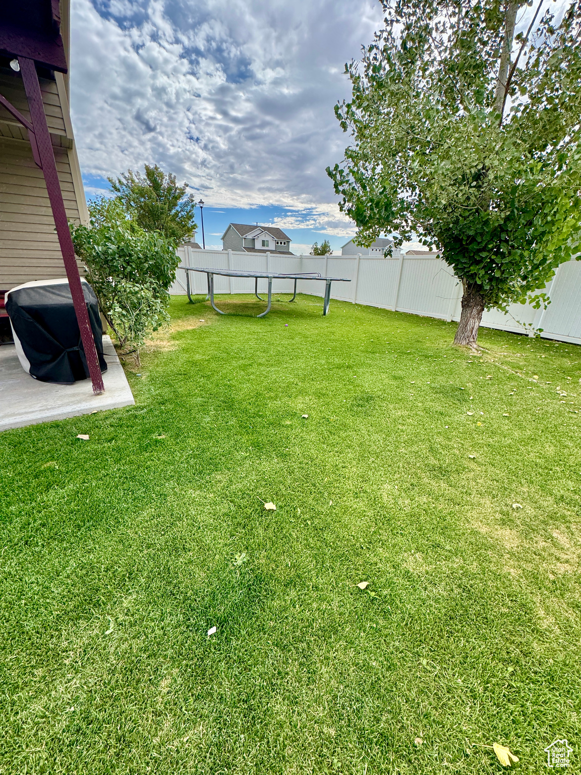 RIVER VALLEY - Residential