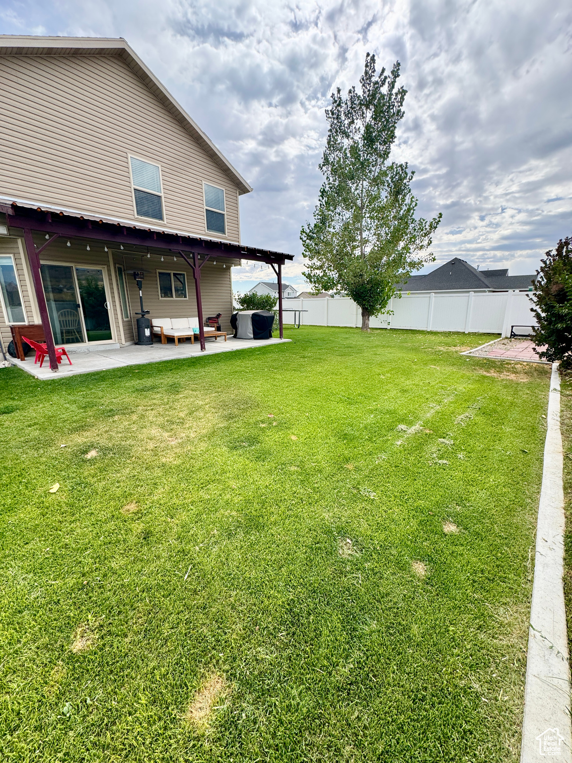 RIVER VALLEY - Residential