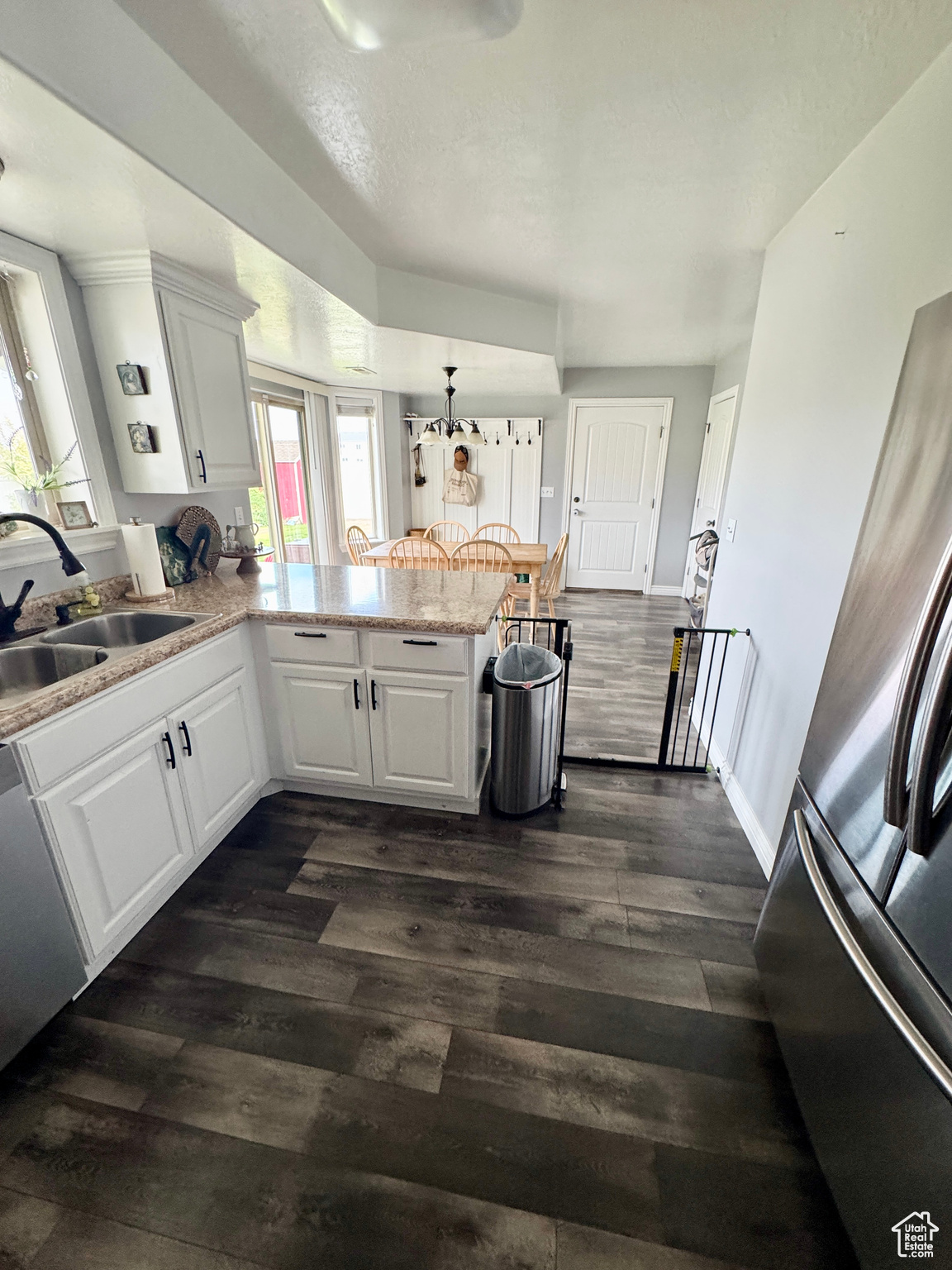 RIVER VALLEY - Residential