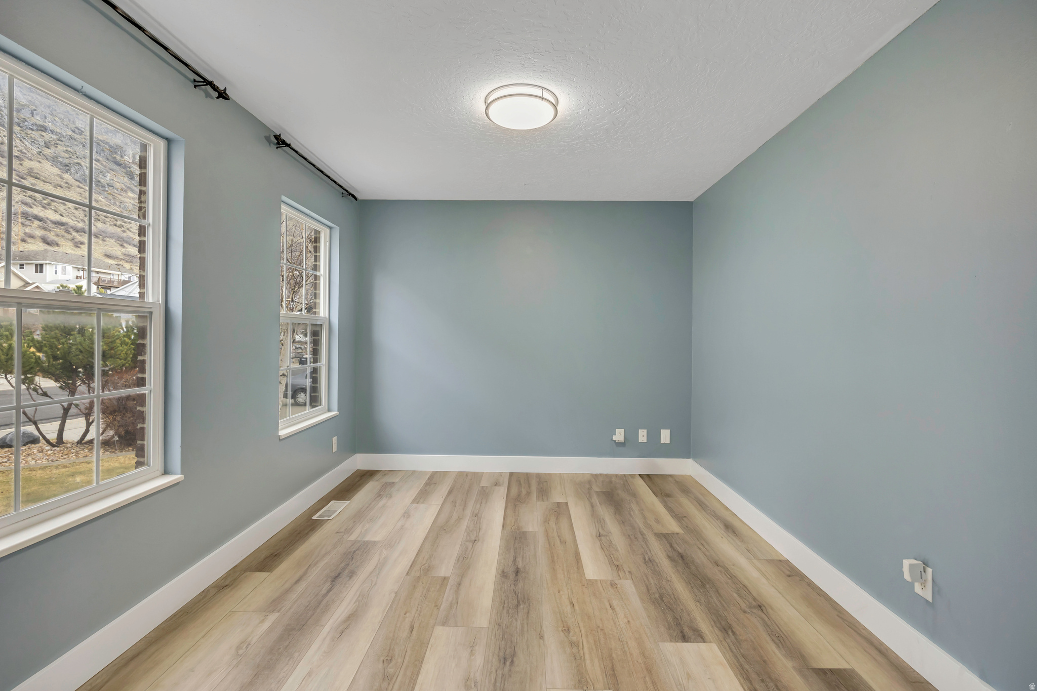 SPRINGVILLE HEIGHTS - Residential