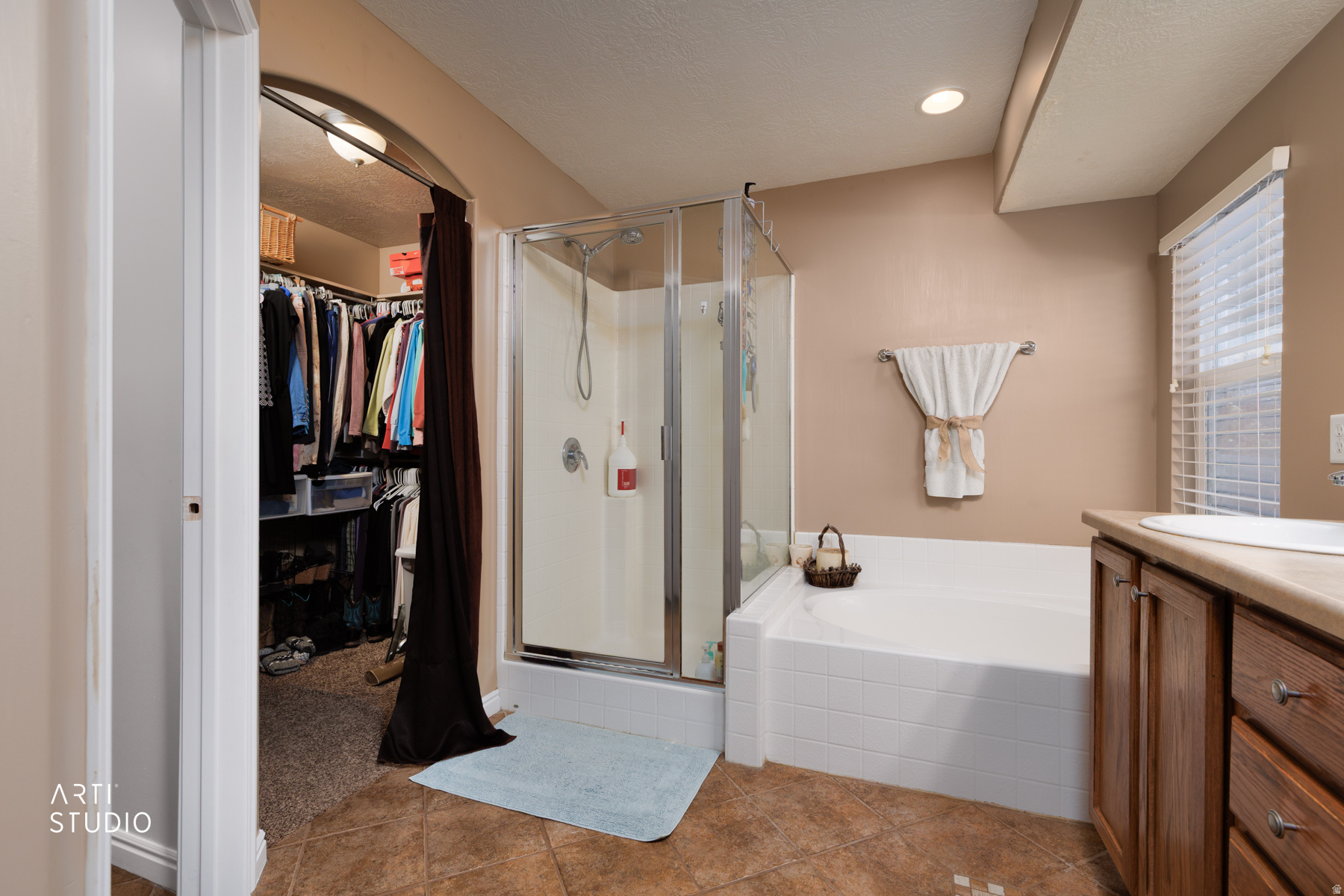 SUNSET HAVEN - Residential