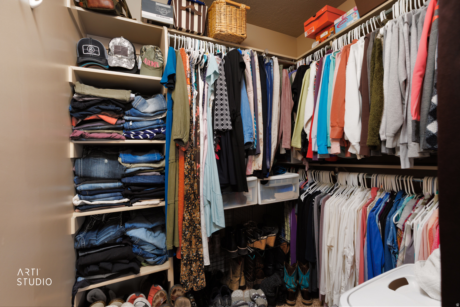 SUNSET HAVEN - Residential