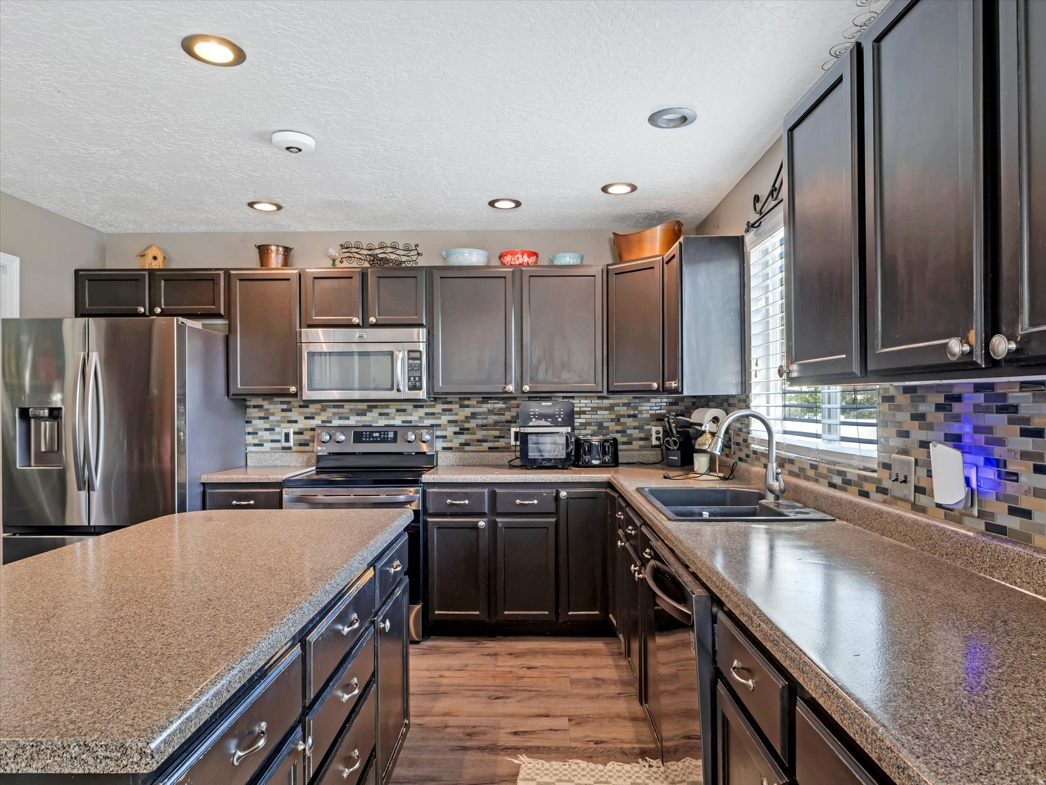 LAKESIDE SUB #3, STANSBURY PARK - Residential