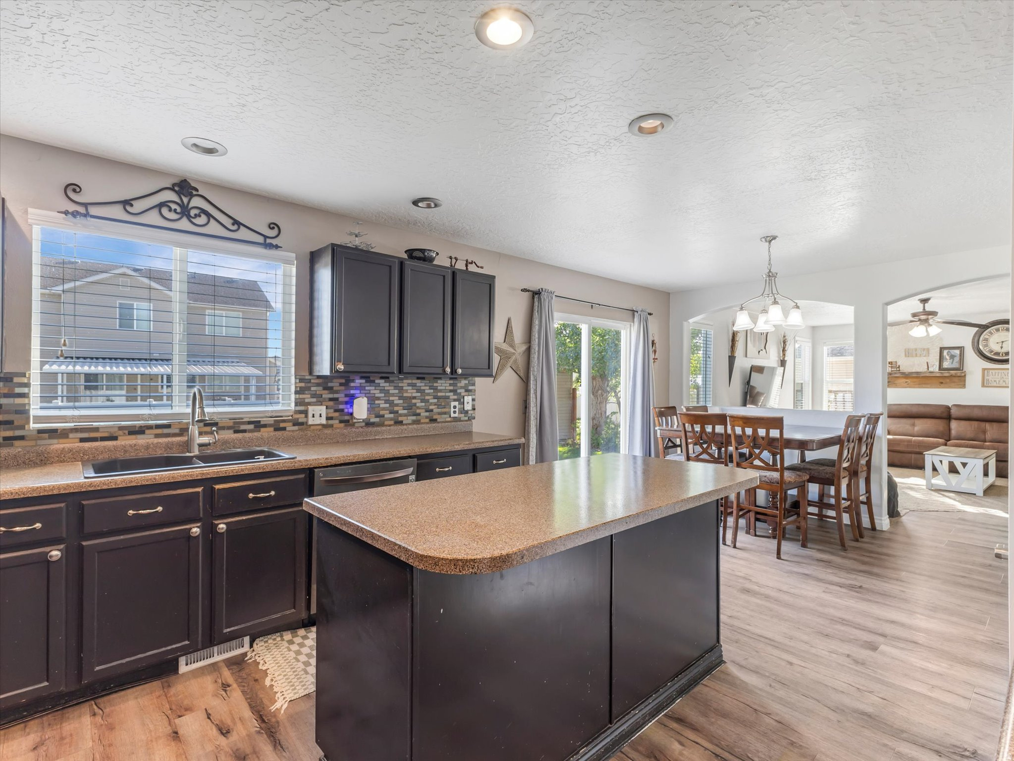 LAKESIDE SUB #3, STANSBURY PARK - Residential